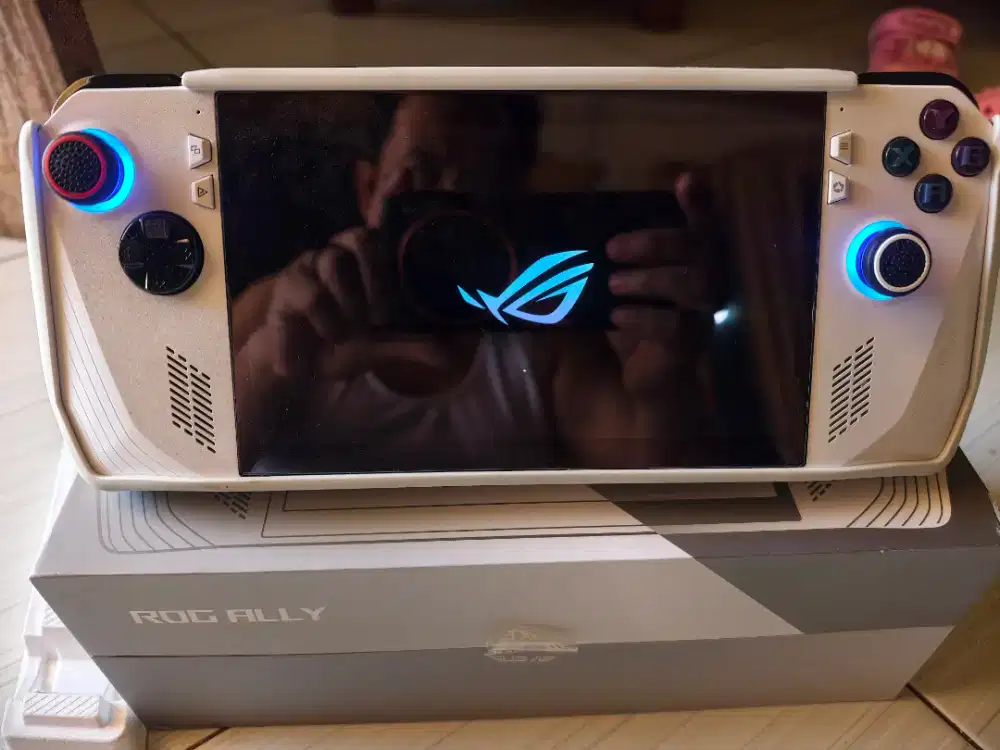 Rog Ally z1 exstrim 16/1tb