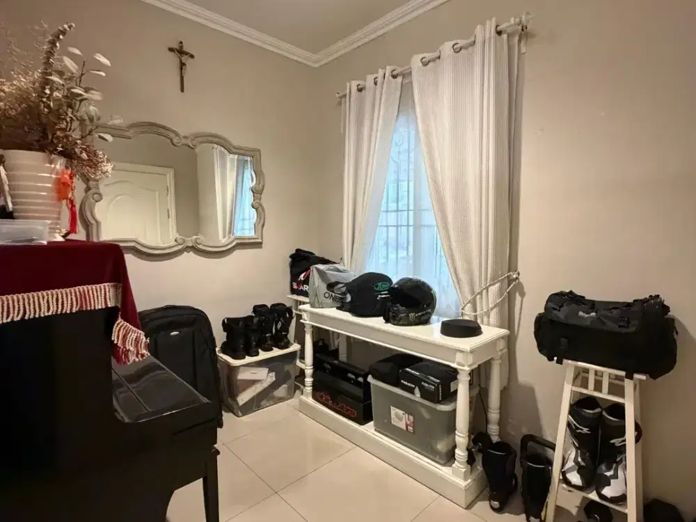 Rumah Full Furnished Lebar 8 De Mansion Alam Sutera