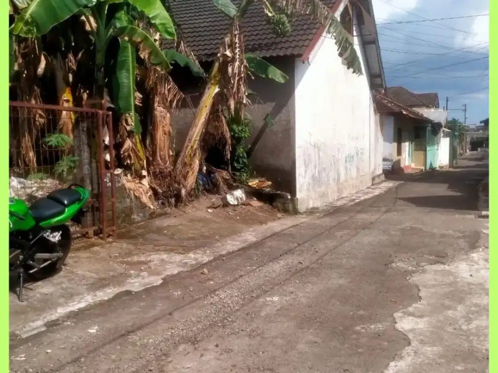 Dekat UGM Yogyakarta Tanah Kost Barat Jl Kaliurang