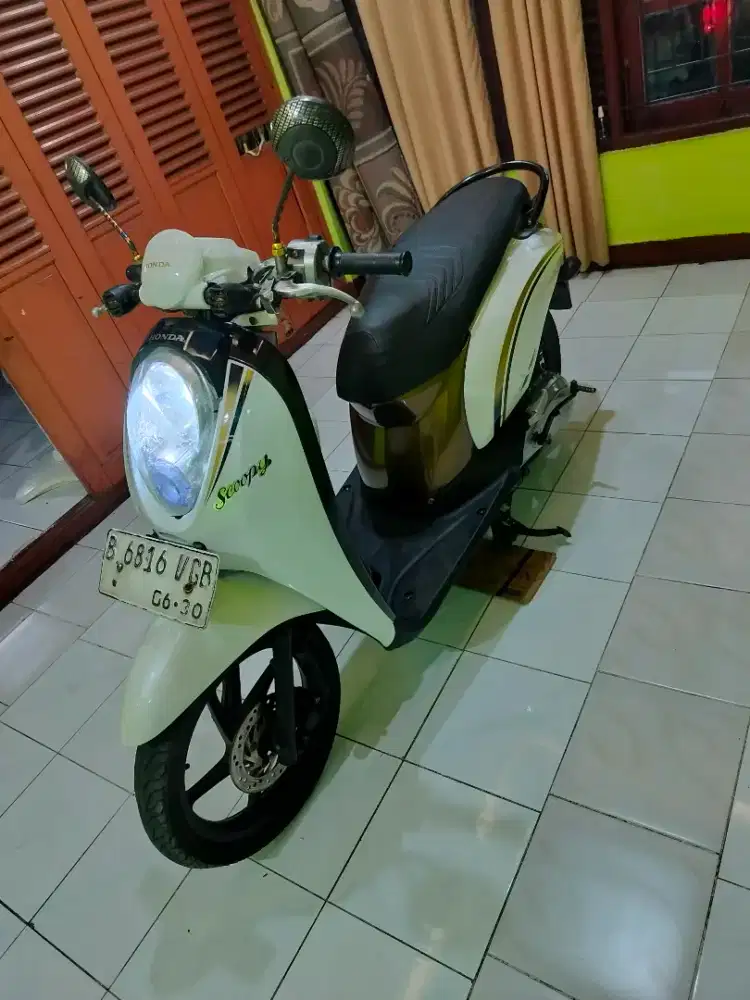 Honda Scoopy karbu 2011 siap gas
