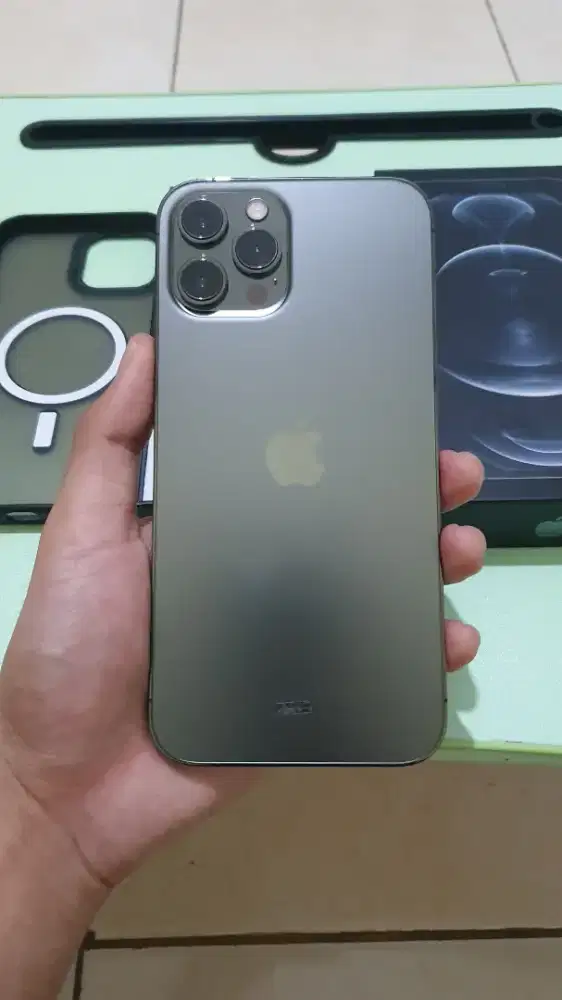 Iphone 12 pro max ibox
