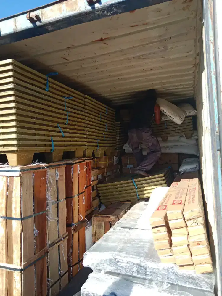 Palet plastik new kuat untuk penyimpanan