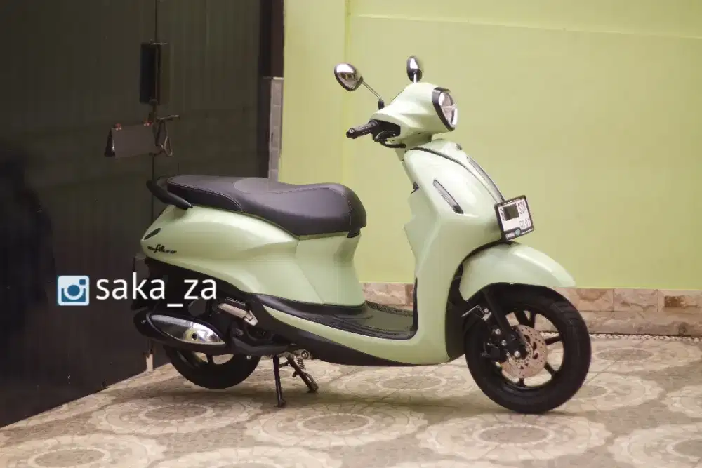 ( KM 1 RIBU , Baru 5 Bulan ) Yamaha Grand Filano 2025 Hybrid Neo