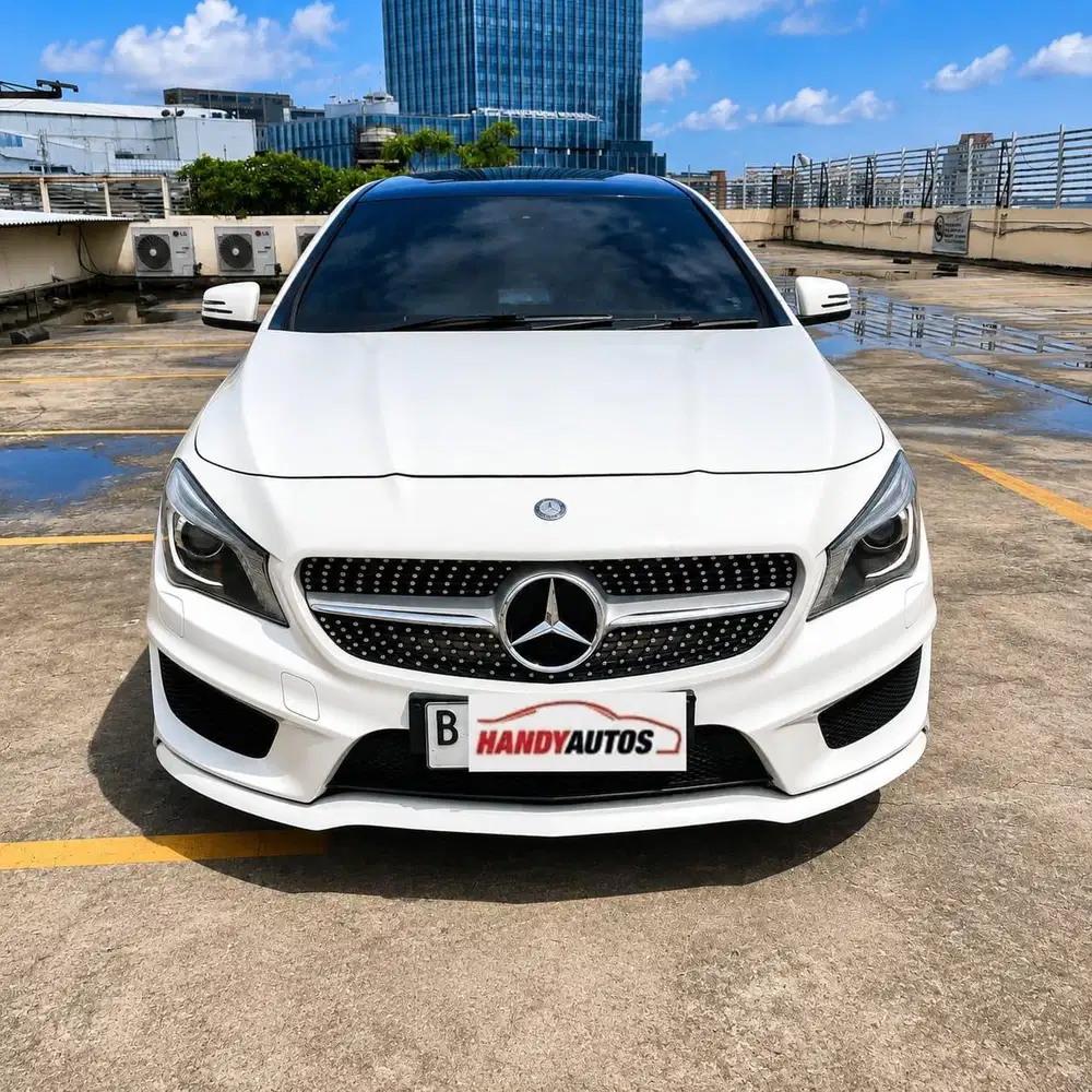 Mercedes Benz CLA200 AMG Panoramic 2016 Automatic Putih Metalik