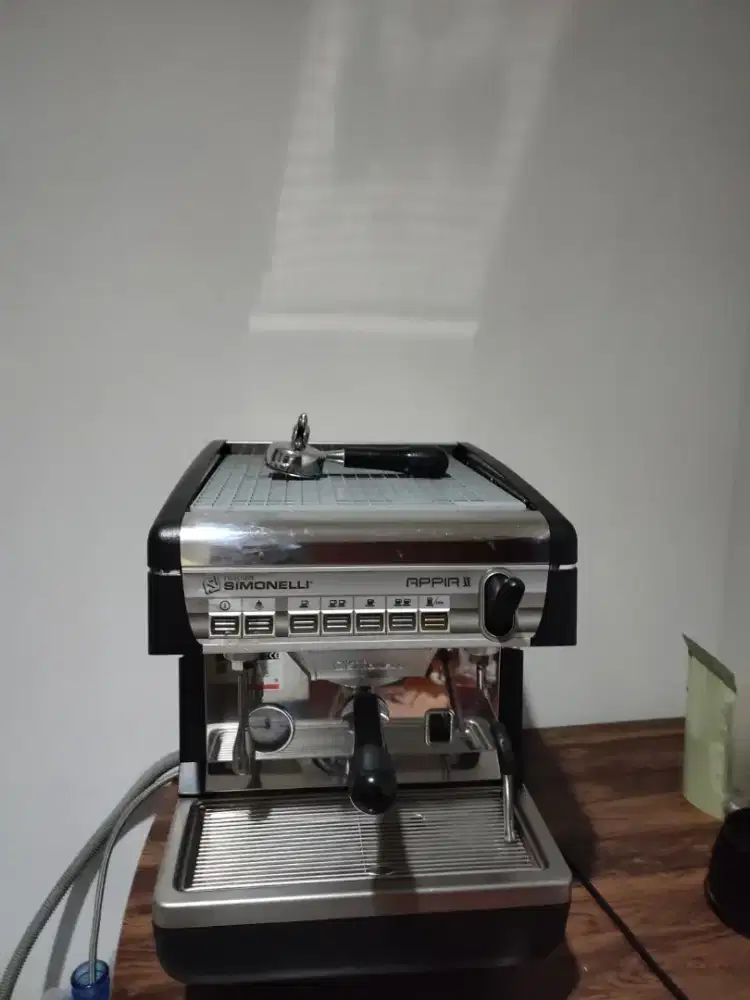 Mesin kopi simonelli Appia plus mazzer
