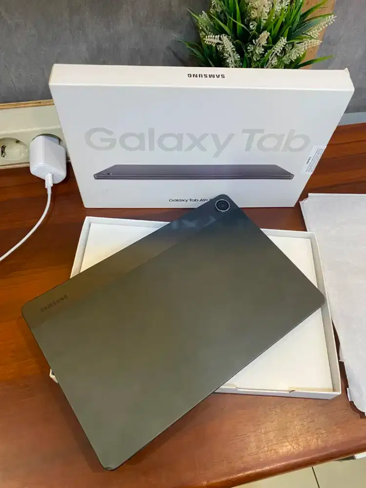 Samsung Galaxy Tab A9 Plus 5G Cellular 6/128GB Lengkap