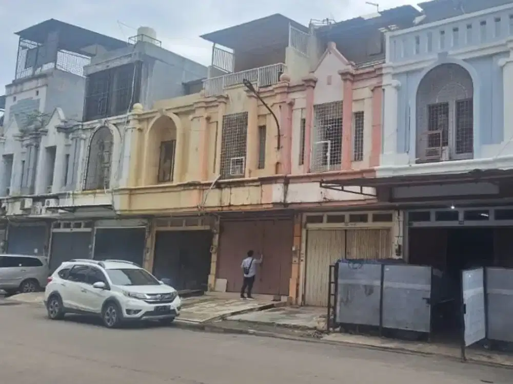 RUKO GANDENG BELAKANG MALL GREEN SEDAYU RUKO PELANGI, CENGKARENG JAKARTA BARAT