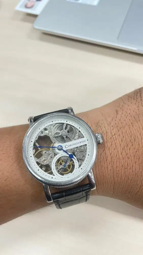 Jam tangan chronoswiss limited edition