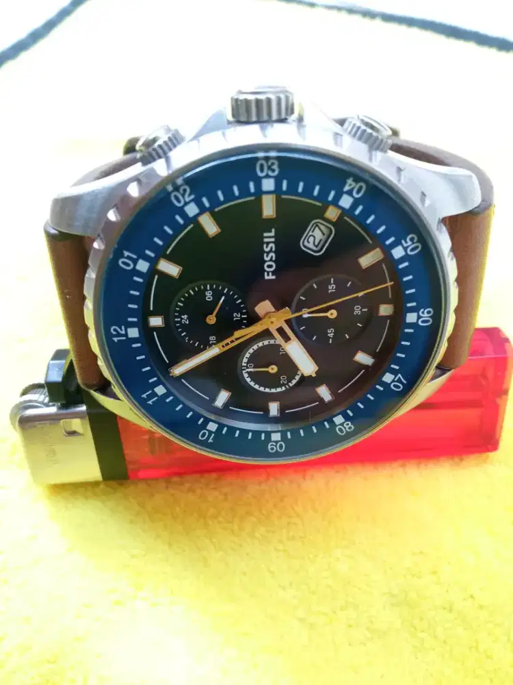 Jam tangan second