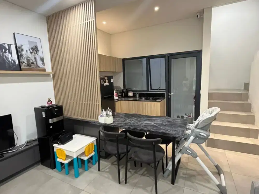 RUMAH FULLY FURNISHED TANAKAYU, CLUSTER SVANI BSD