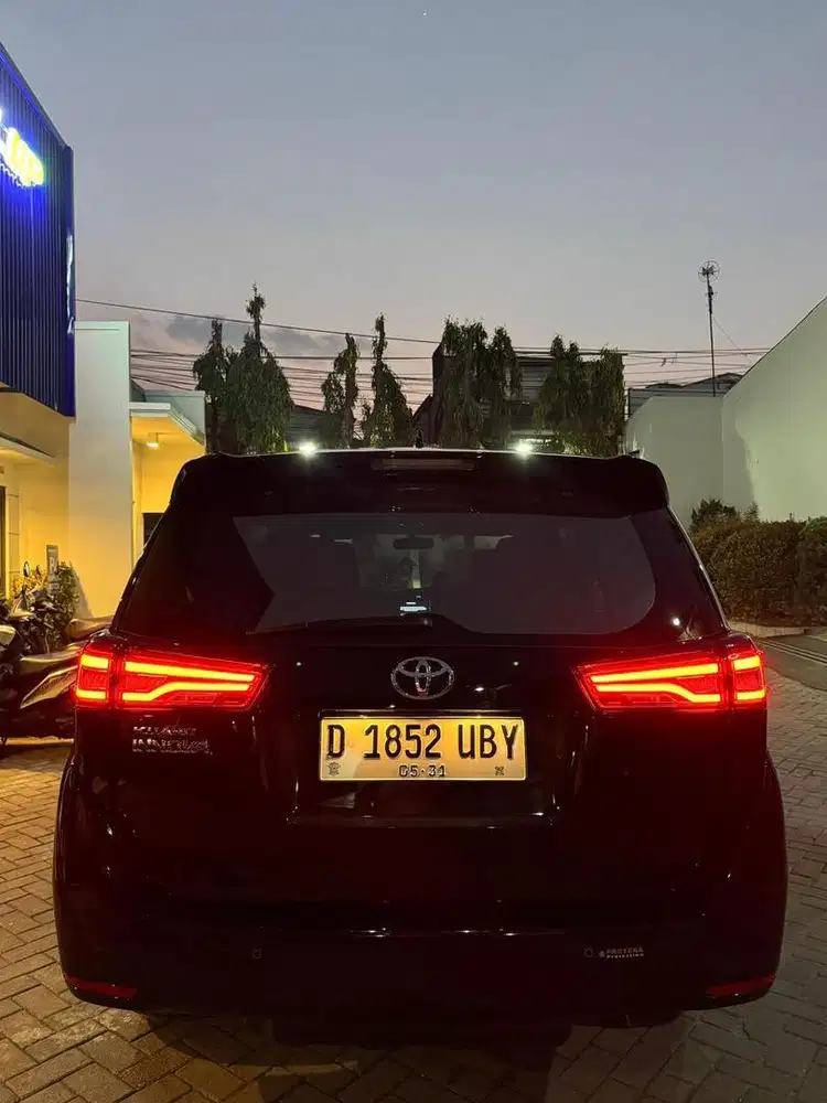 Stoplamp LED Innova Reborn BMW Style V2 Running (Smoke)