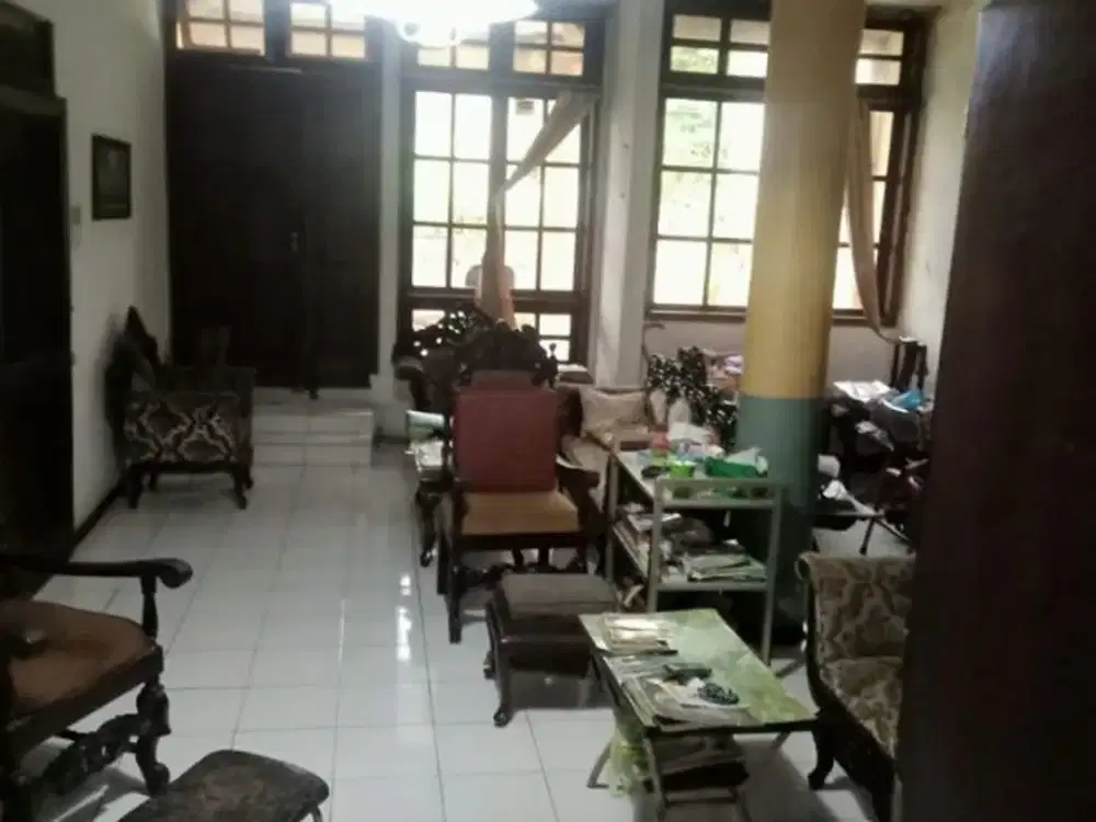 RUMAH LOKASI STRATEGIS DI PAGESANGAN SURABAYA