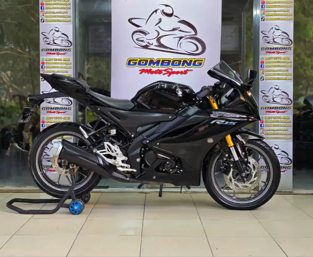 YAMAHA R15 V4 2022