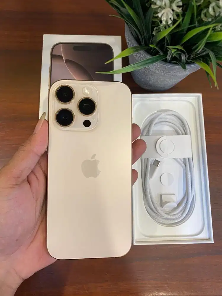 iPhone 16 Pro 1TB Desert Titanium iBox