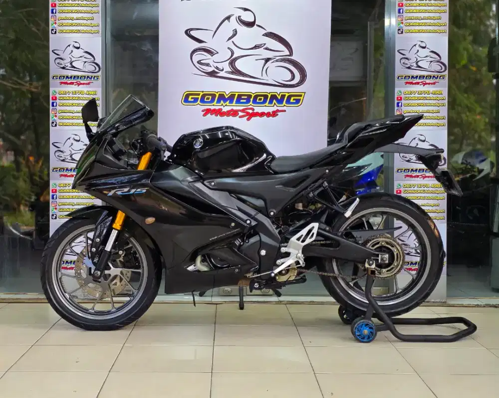 YAMAHA R15 V4 2022