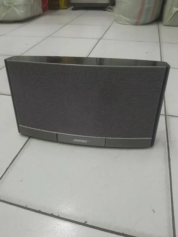 Audio jual speker bosse masih hidup minus charger tidak ada