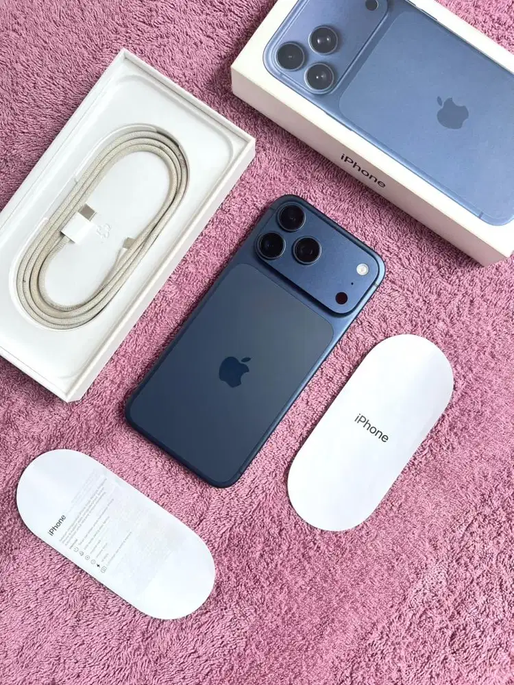 iPhone 17 Pro 256Gb Deep Blue iBox
