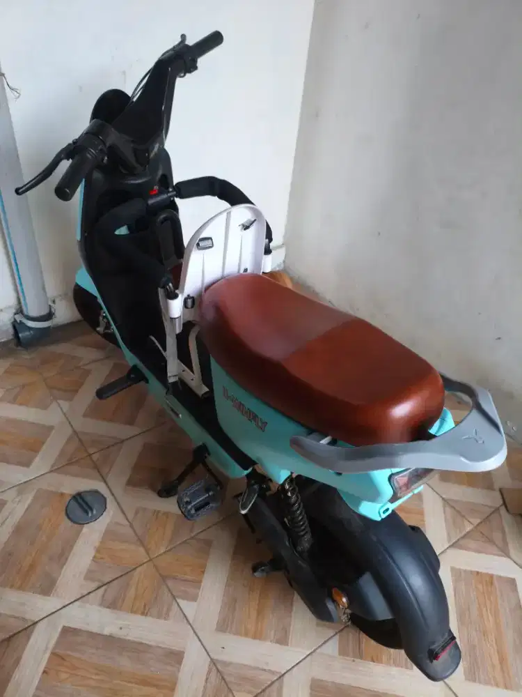 JUAL SEPEDA LISTRIK UWINFLY D8S - BEKAS