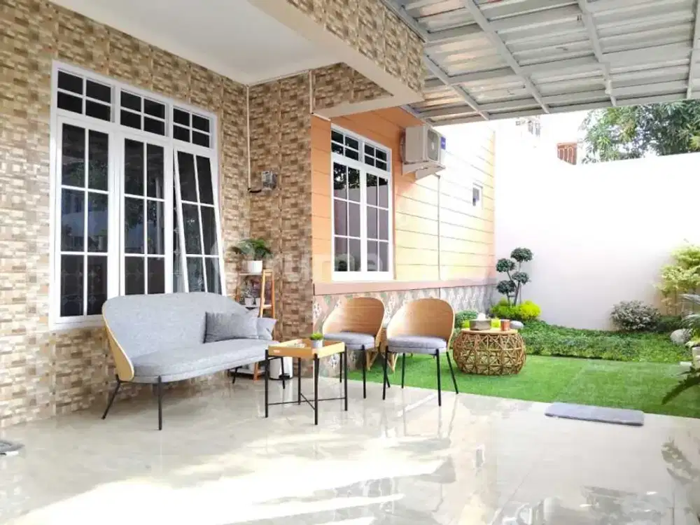 Dijual Rumah 2 Lantai di Komplek Harjamulia Cirebon