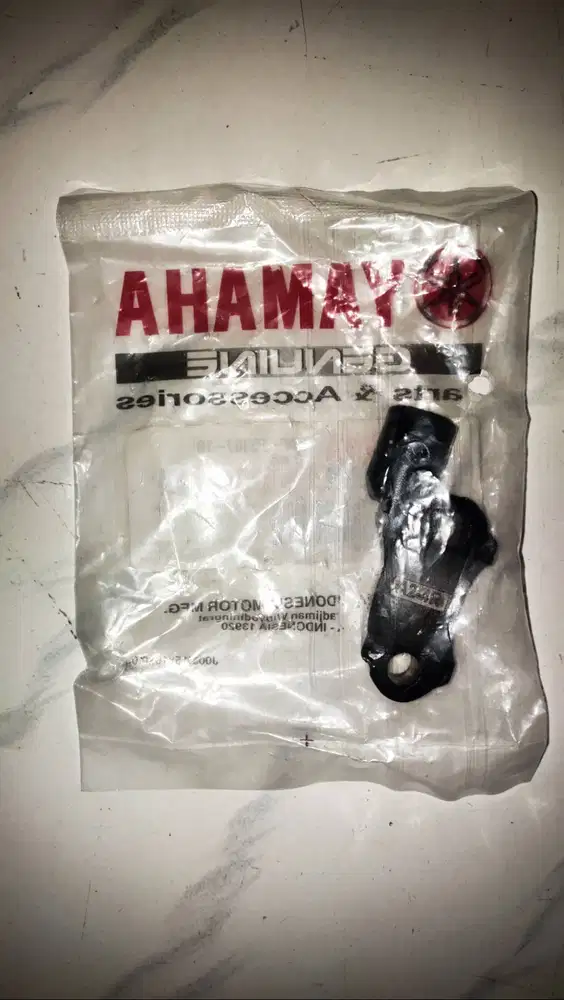 Pelatuk klep Yamaha nmax bonus dudukan spion kanan kiri