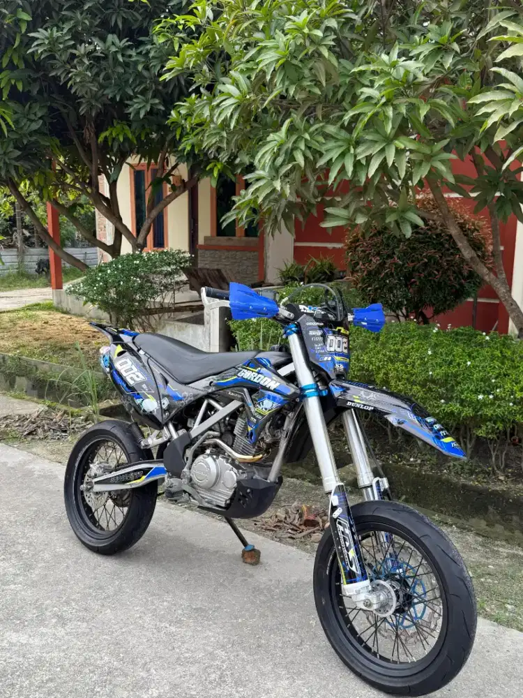 Kawasaki klx supermoto