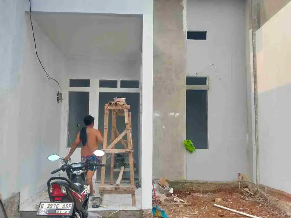 Di rumah baru minimalis kokoh permanen tahap finising Lokasi jln Amad Afandi pondok jagung Tangerang selatan