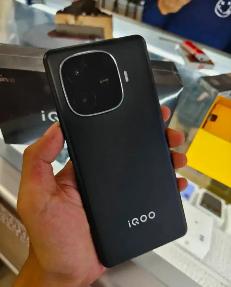 Iqoo z9 5G 8/256gb