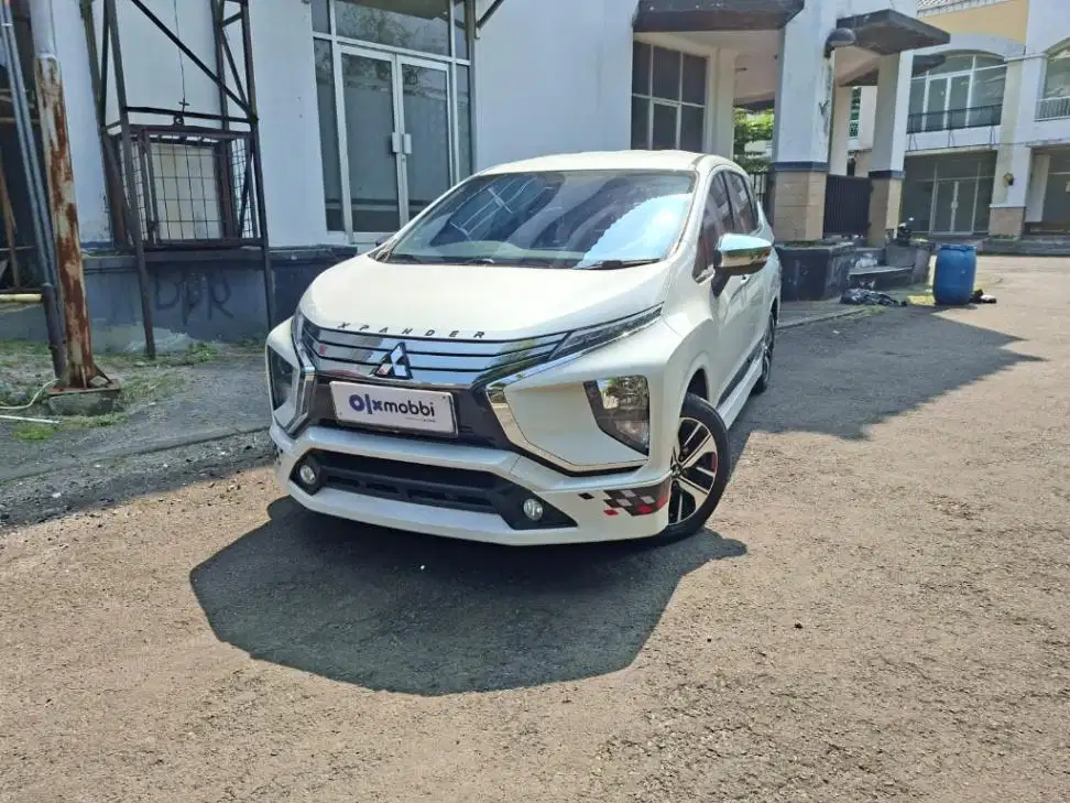 Pajak Panjang - Mitsubishi Xpander 1.5 Ultimate Bensin AT 2019 Putih