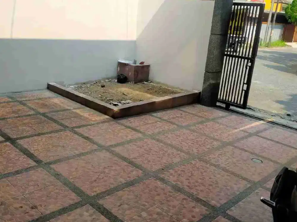 dijual rumah siap huni taman Kopo indah 3