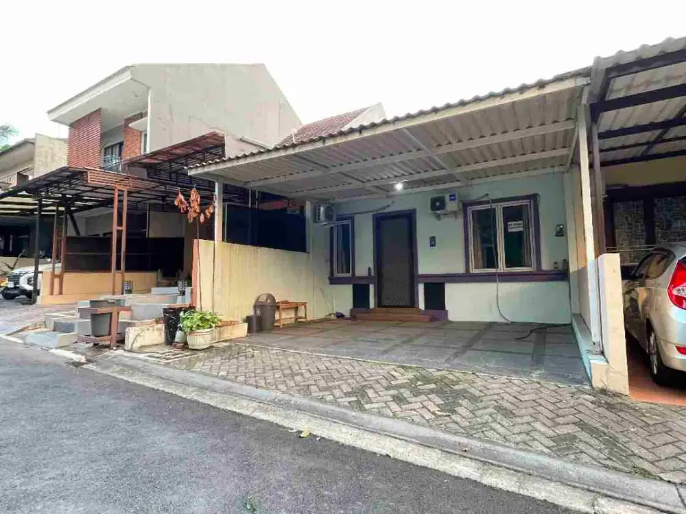 Dijual rumah 1 M an Kota wisata Cibubur