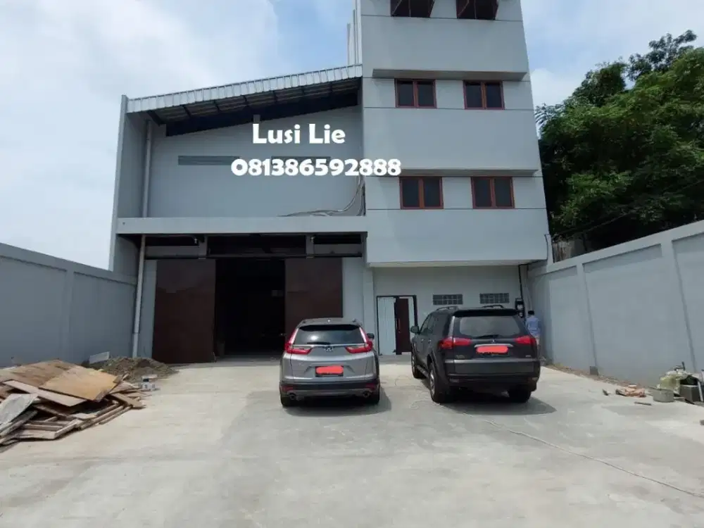 Gudang Kapuk kamal raya luas 1036m ada hoist, office rapi
