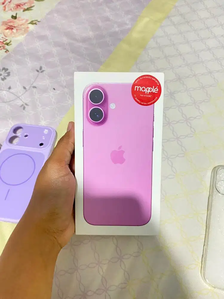 iphone 16 128gb ex digimap mulus bgt garansi masih 1thn bh 100%