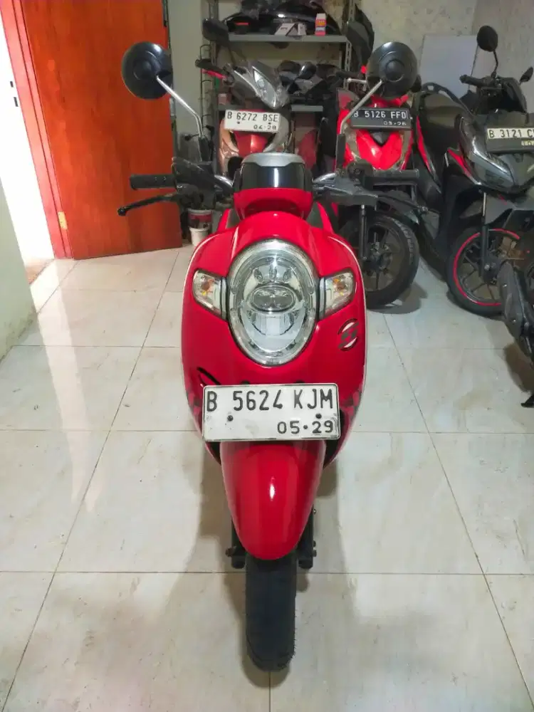 SCOOPY SPORTY 2018