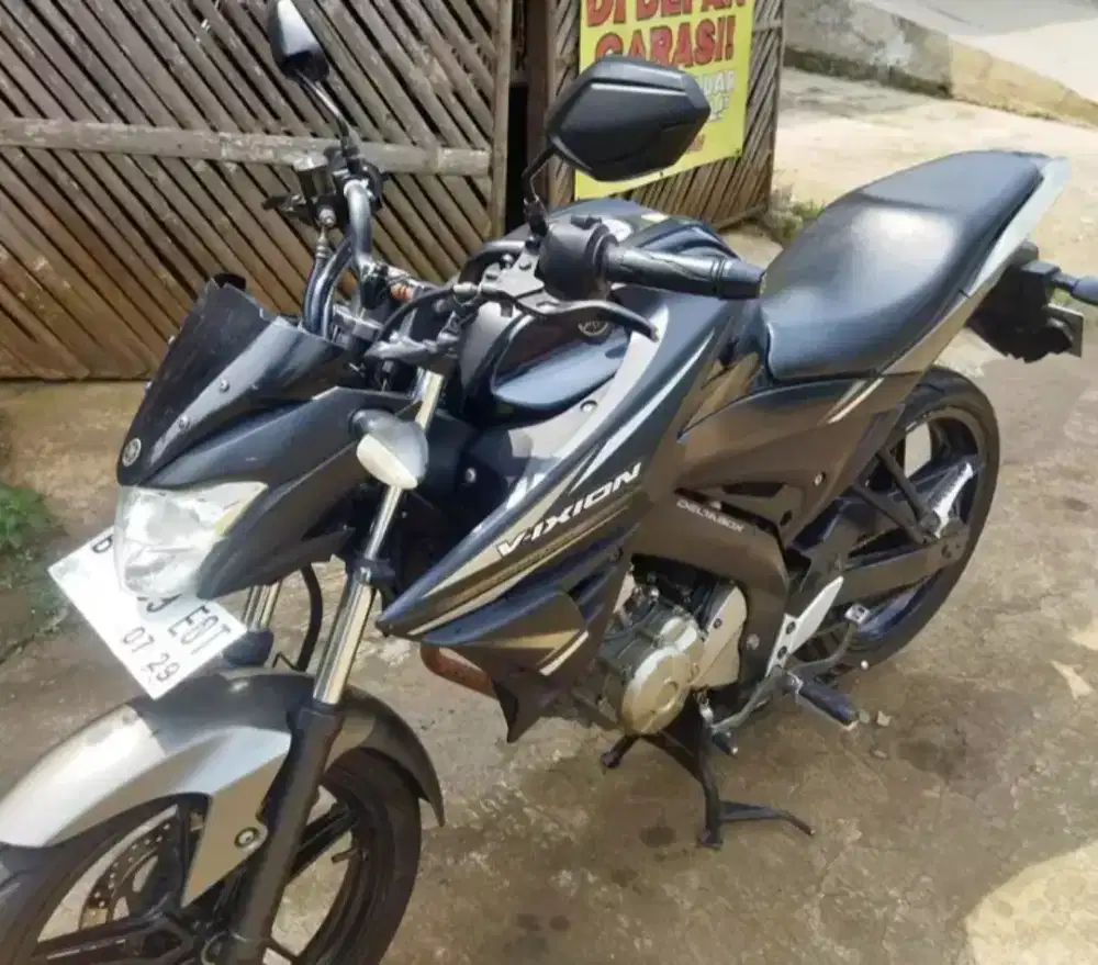 Dijual Vixion 2019 ss lengkap