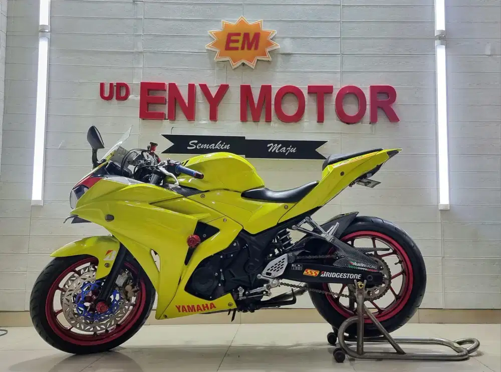 UD ENY MOTOR - Yamaha R25 thn 2016 fresh