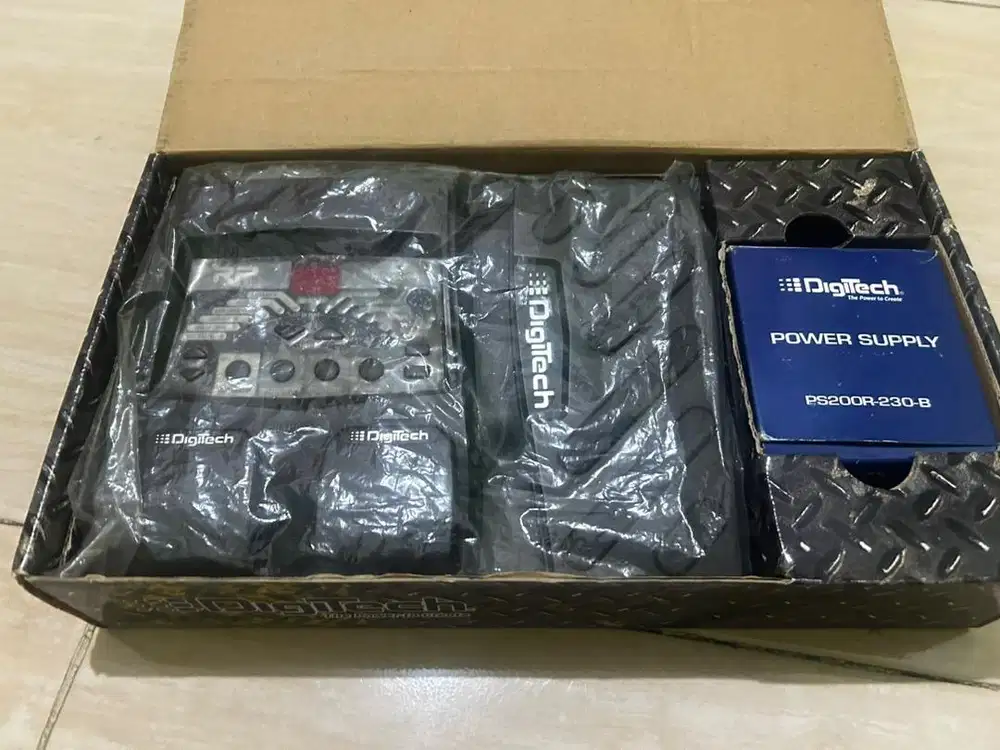 EFEK GITAR DIGITECH RP90 PEDAL