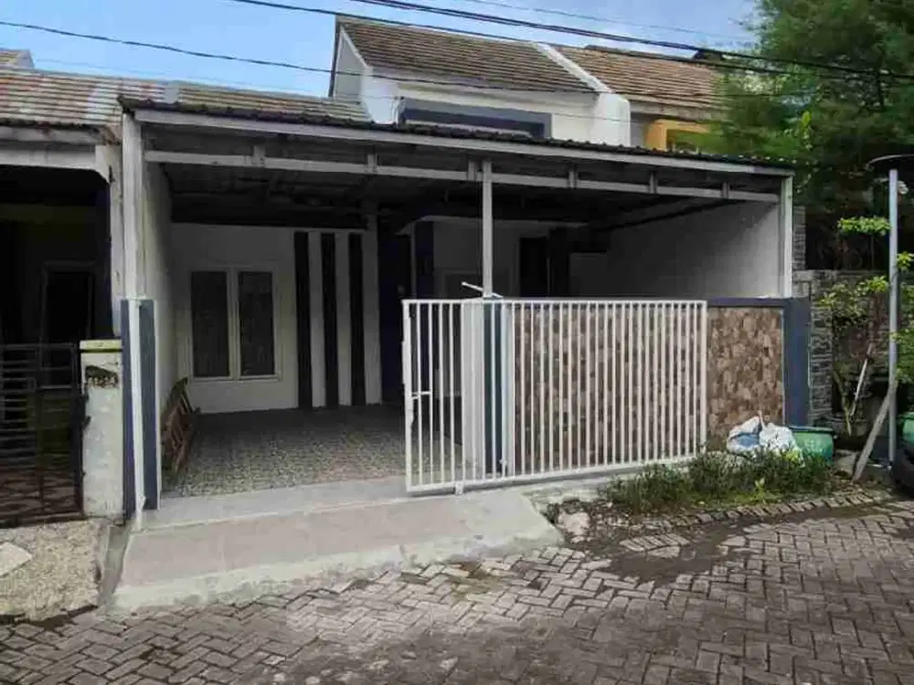 Dijual rumah sudah renov total di grand semanggi residen Surabaya timur