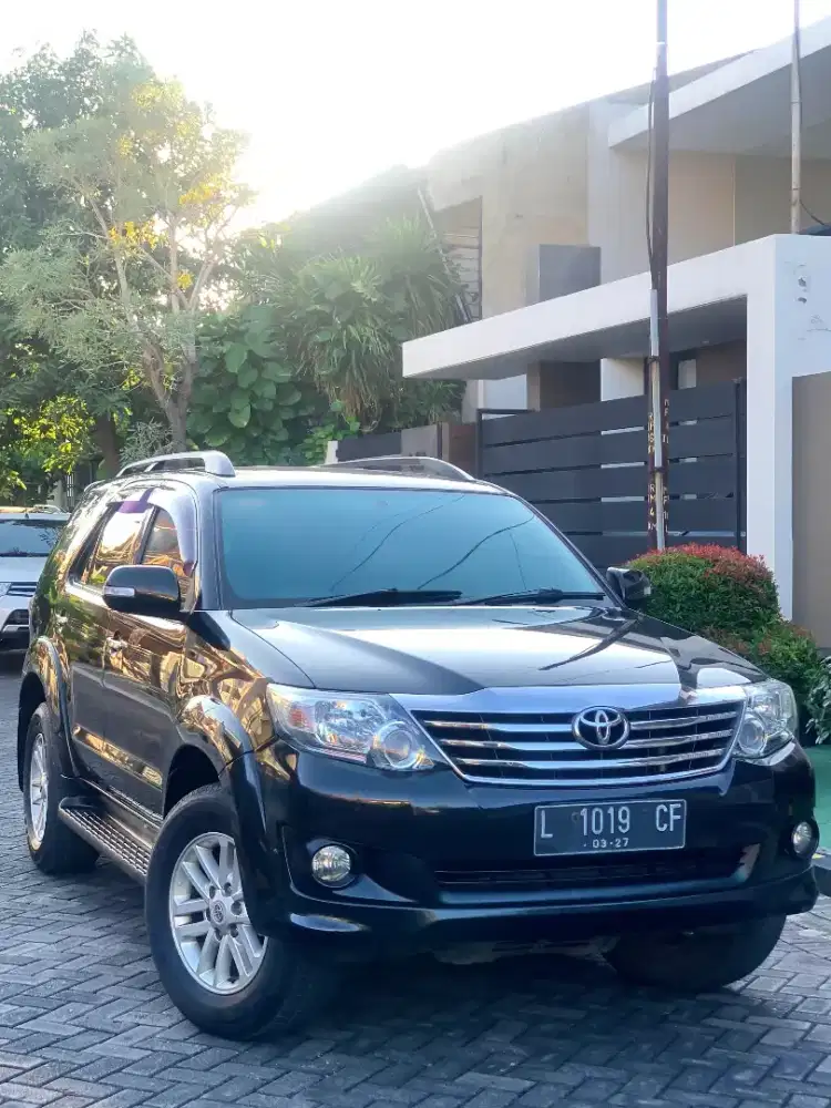 FORTUNER 2.5 G DIESEL SOLAR AUTOMATIC 2012
