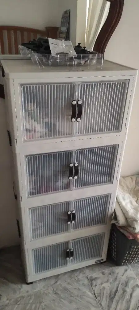 Lemari plastik napolly