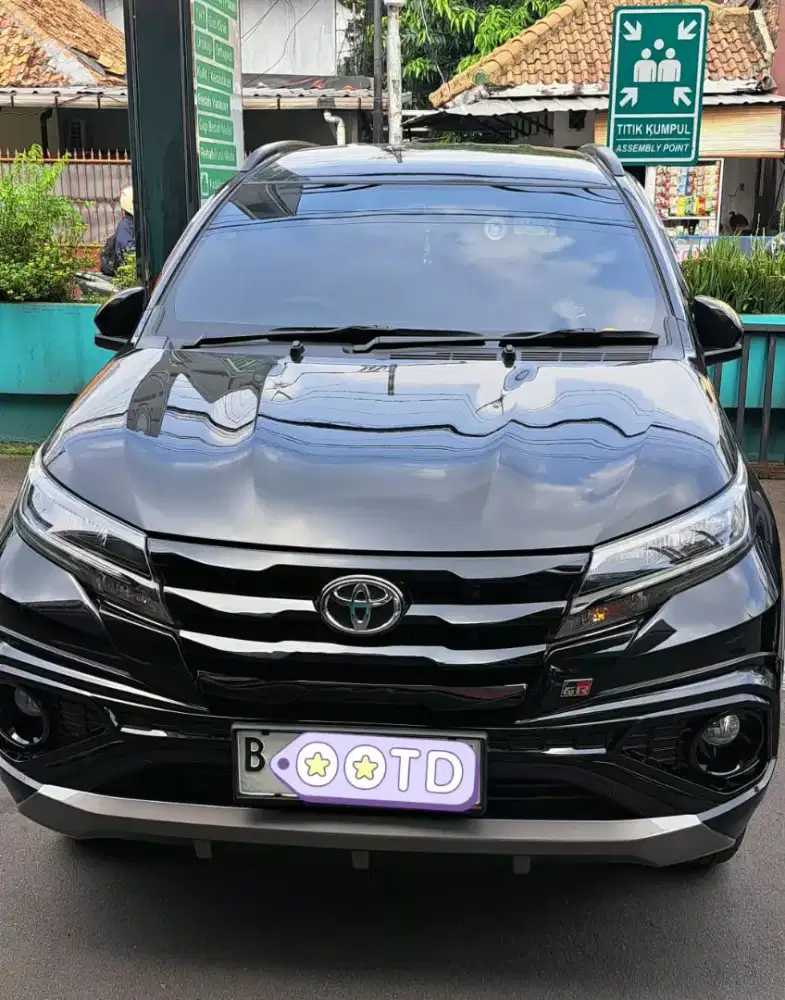 Toyota Rush GR matik km rendah pajak panjang