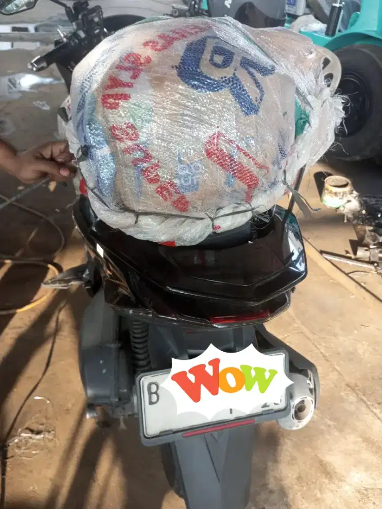 Jasa ojek atau kurir