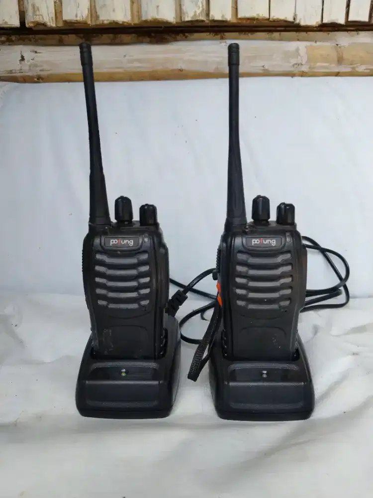 HT merk Pofung + charger