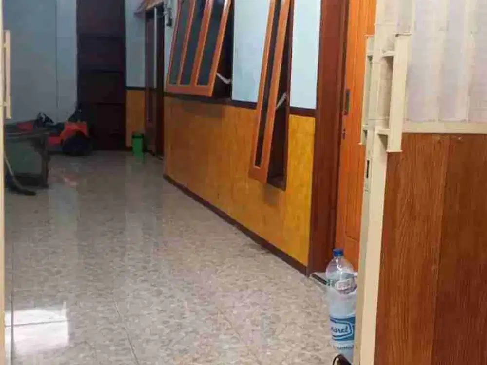 Kontrakan 2 kamar lengkap perabot Dau Malang bisa parkir mobil