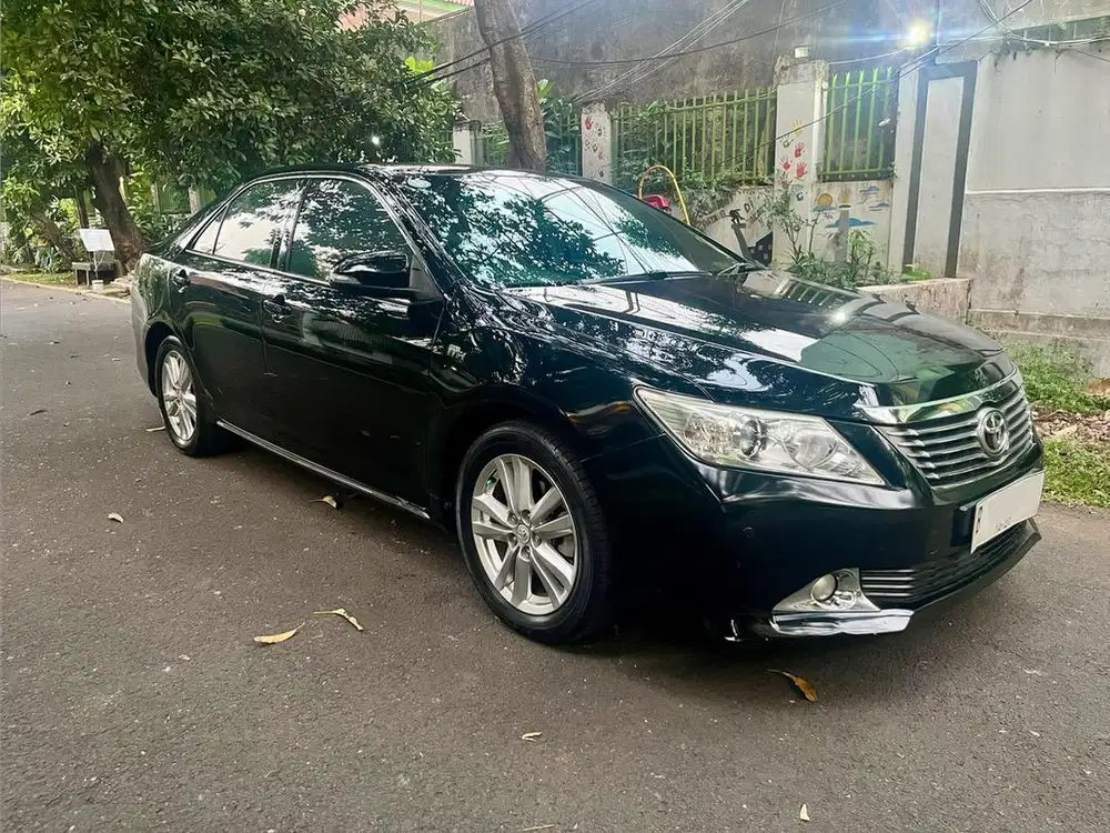 Toyota Camry 2013 G 2.5 AT Matic Low KM Rendah Black Hitam
