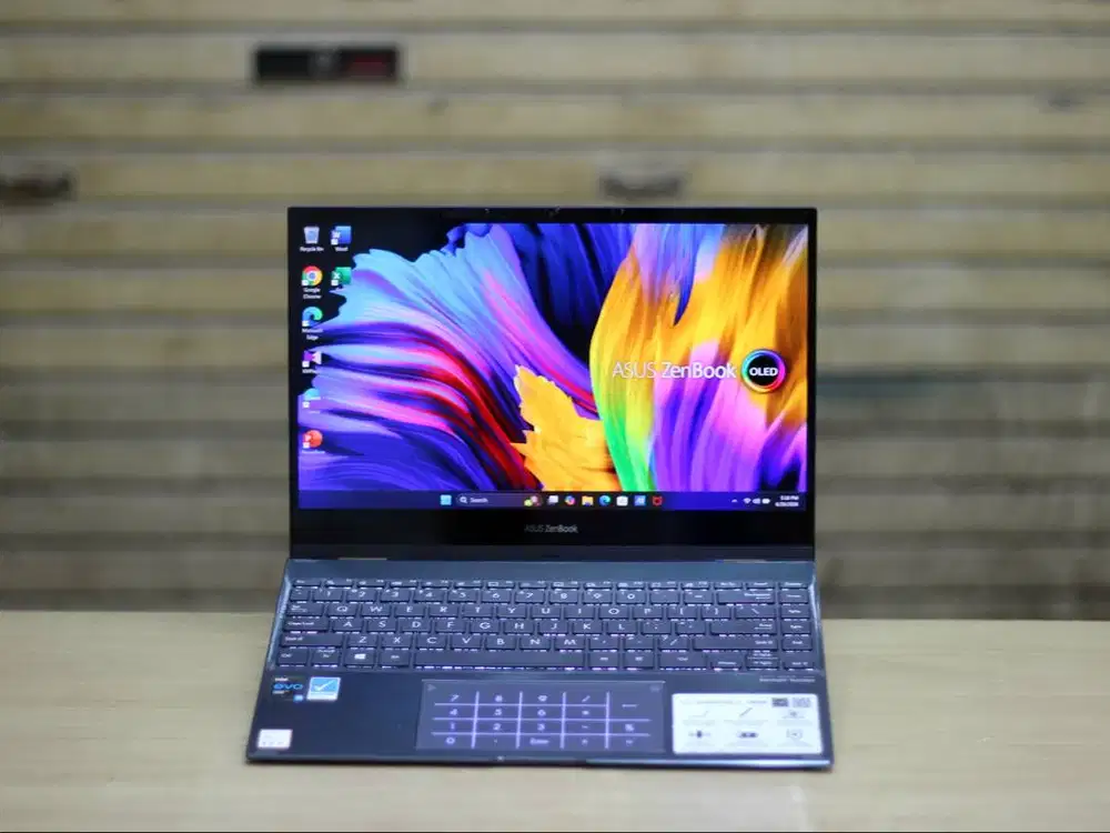Asus Zenbook Flip 13 OLED  / SSD 512GB / TOUCHSREEN