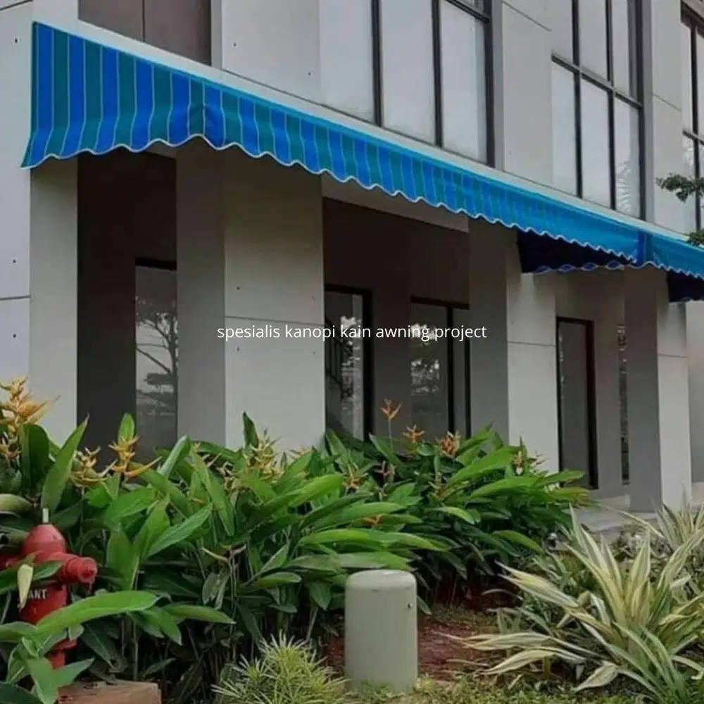 kanopi kain awning belang belang minimalis untuk teras rumah