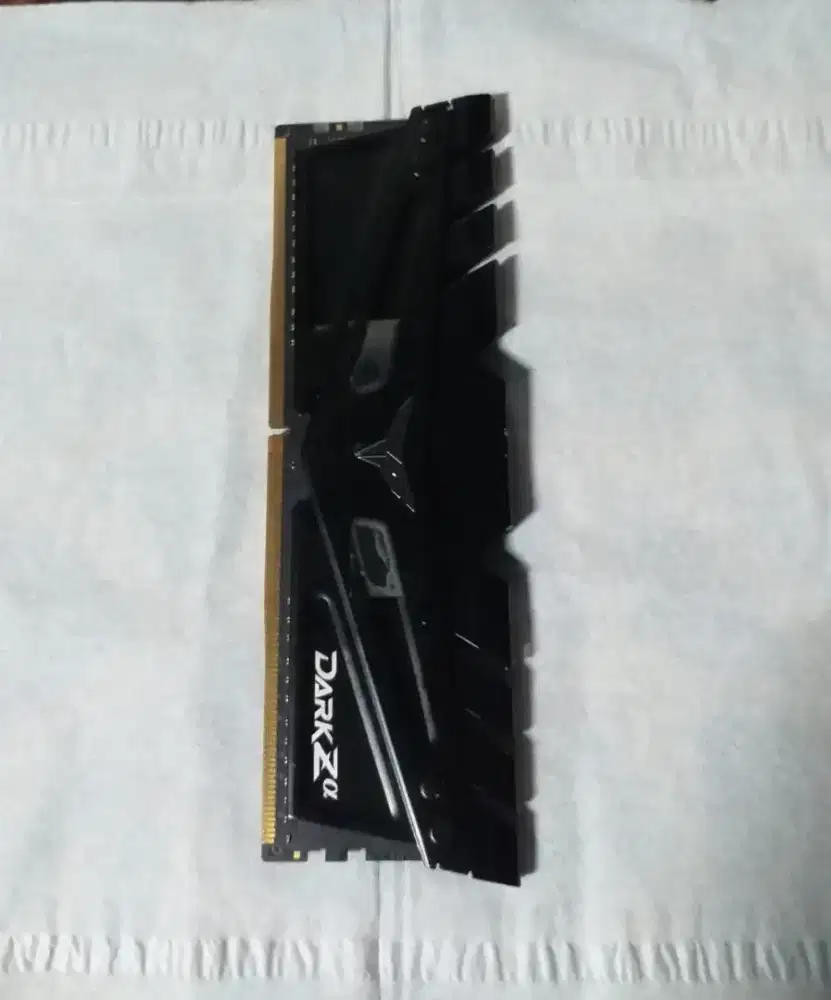 Ram Team T-Force Dark(8gb) DDR4 3600mhz