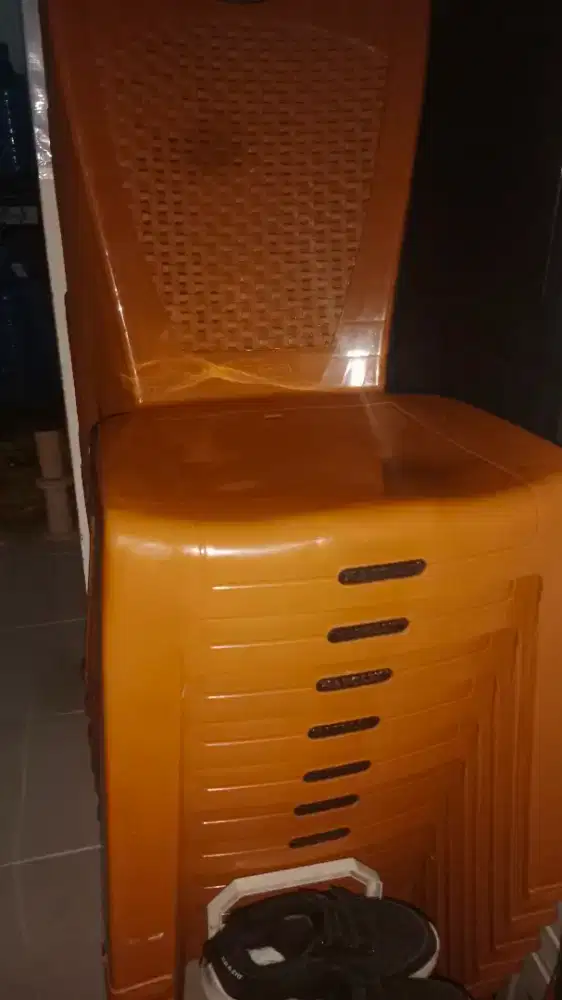 Kursi napolly habiskan stok