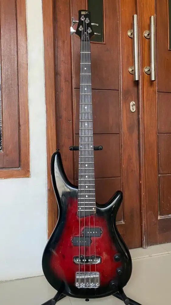 Gitar bass merk SDGR