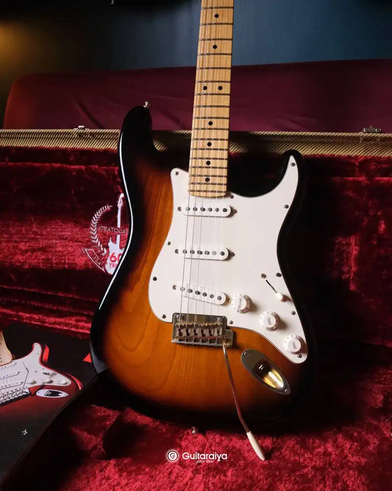 Gitar Fender Stratocaster 60th Anniversary Commamerative USA